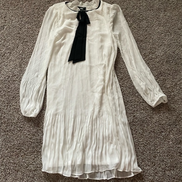 Dkny Dresses & Skirts - NWOT DKNY White Pleated Dress with Tie